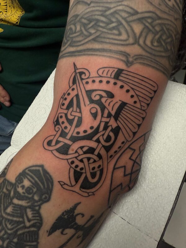 Tribal tetovējums, meistars Austris Briedis, Rīgas Tinte